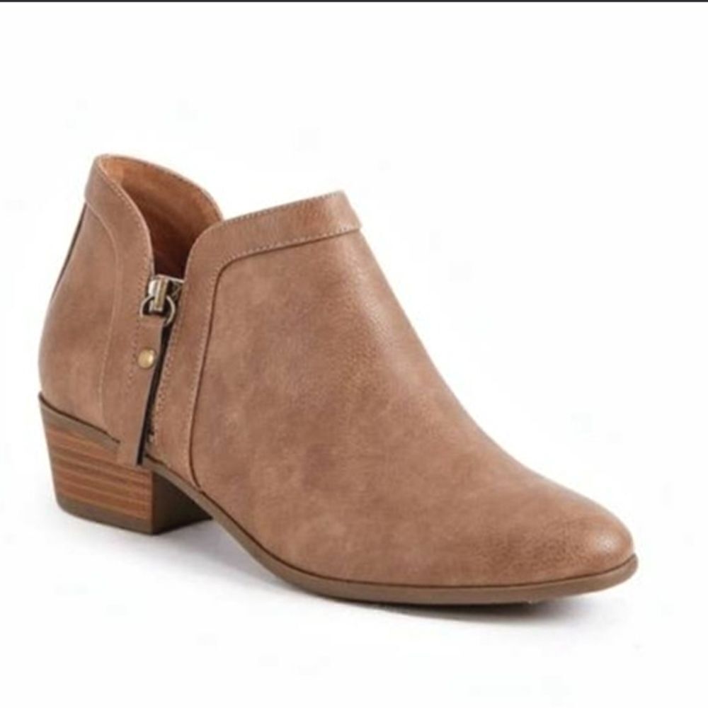 Just fab viola zip Up booties Sz 8